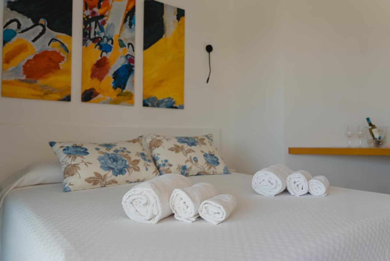 Rooms, Affittacamere Maksim Golfo Aranci Exterior foto