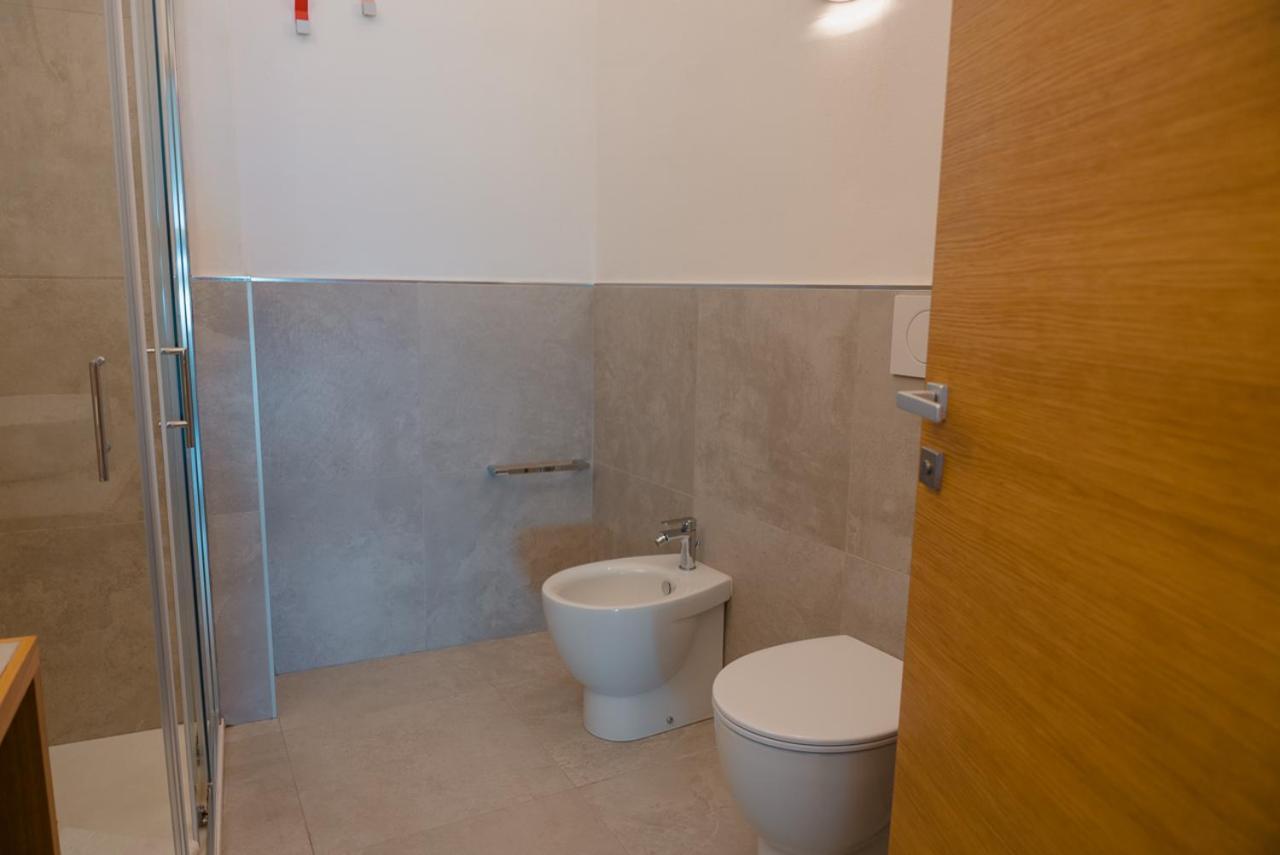 Rooms, Affittacamere Maksim Golfo Aranci Exterior foto